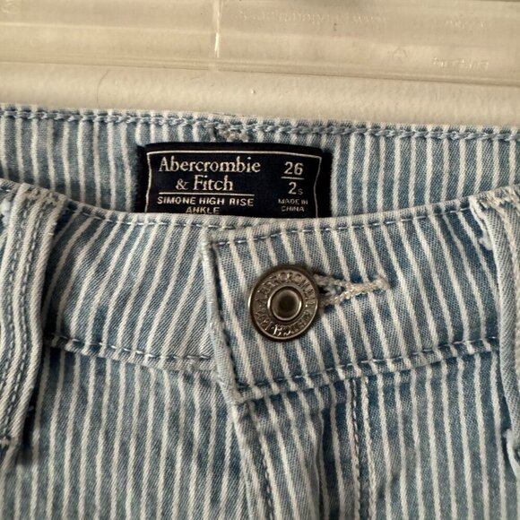 🦋 ABERCROMBIE & FITCH Blue Stripe Crop Jeans Size 26 - Picture 4 of 5